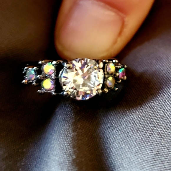 New Unique White Sapphire and Aurora Borealis Black Gold Ring. - Picture 10 of 14